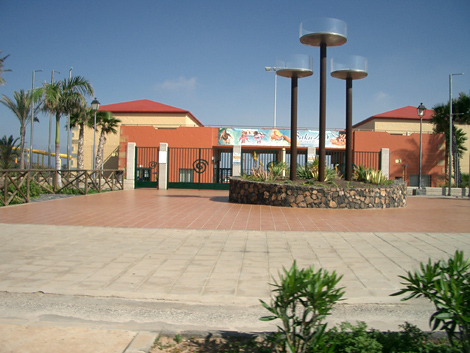 Eingang des BAKU Wasserparks in Corralejo auf Fuerteventura