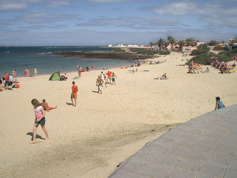 Strand von Corralejo Stadt - Fuerteventura