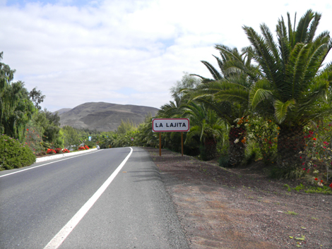Ortseinfahrt La Lajita