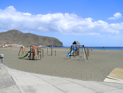Spielplatz am Strand von Gran Tarajal