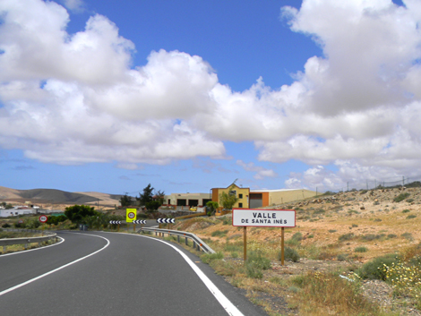 Ortseinfahrt Valle de Santa Ines