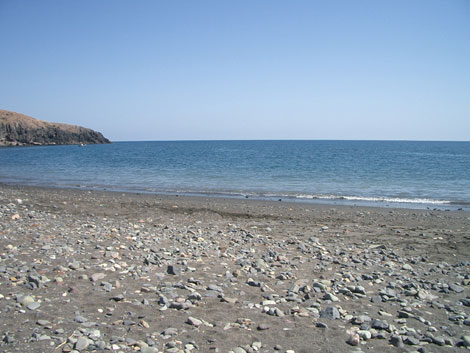 Giniginamar beach, view to the North